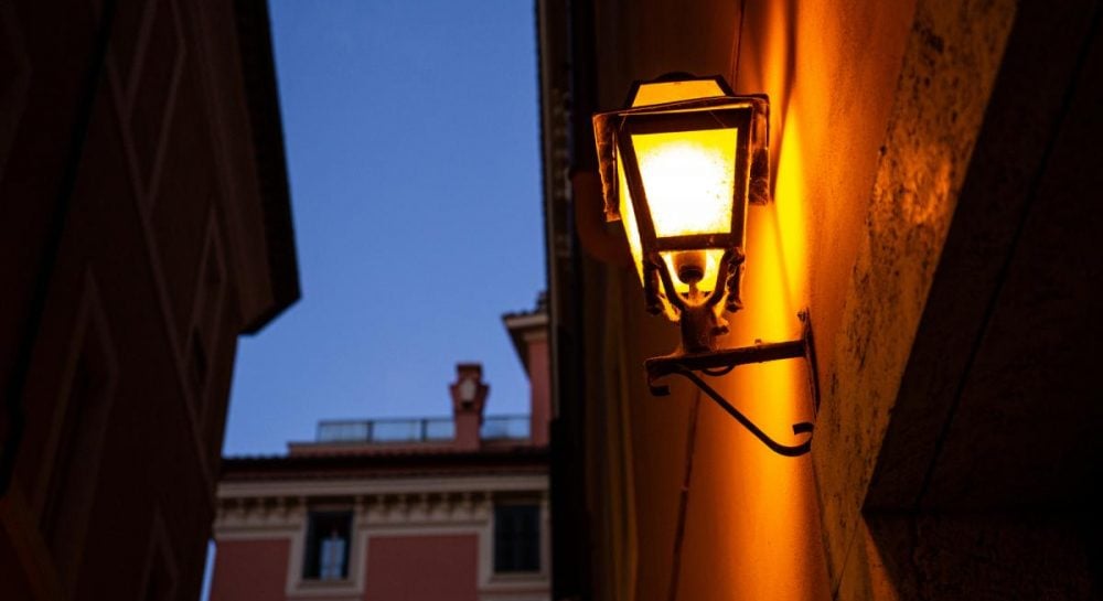 Зависит ли от плановых отключений электричества график работы в Рождество 25 декабря?