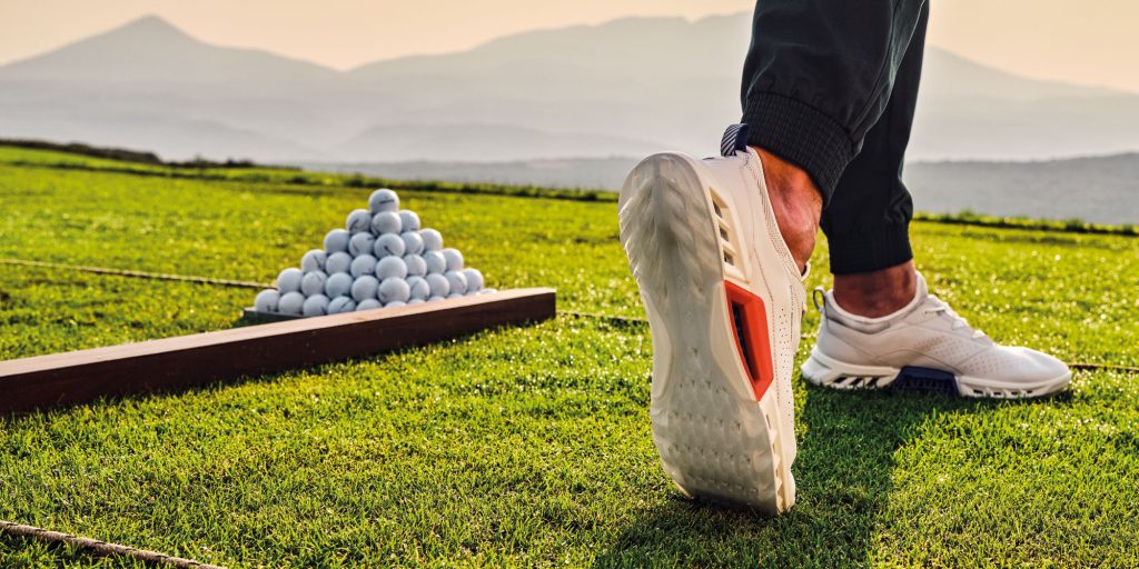 купить кроссовки экко