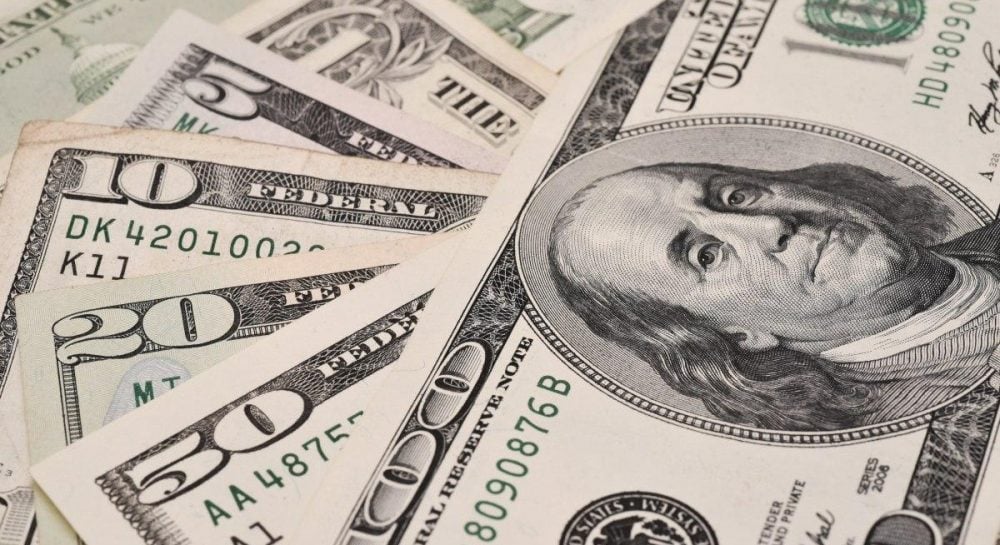 Национальный банк Украины пересмотрел валютный курс: какова стоимость доллара в понедельник