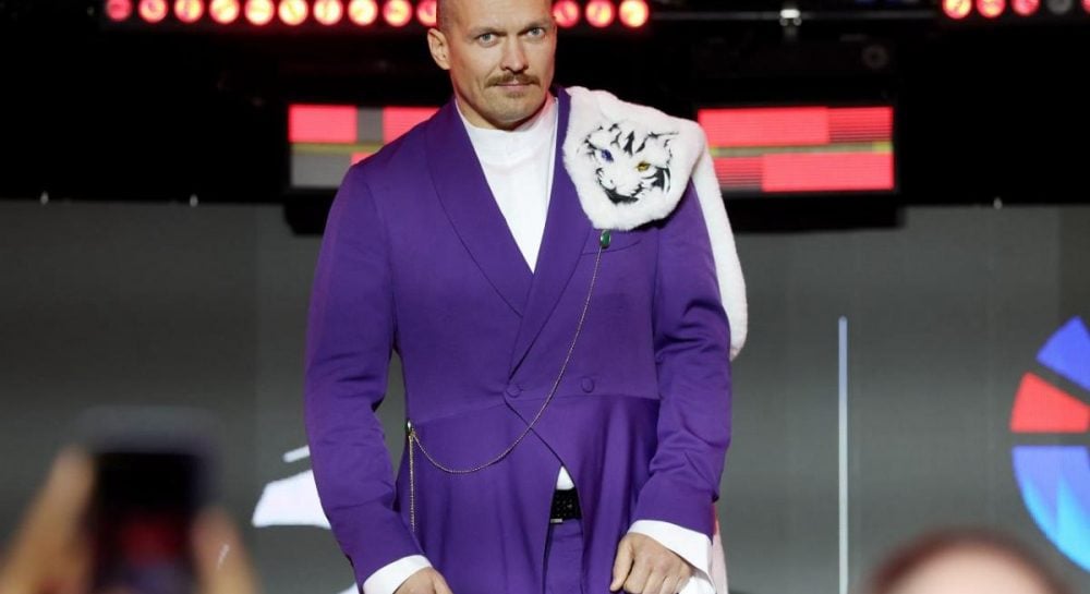 Александр Усик назван боксером года по версии издания The Ring