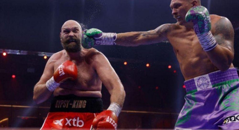 Усик из Украины признан лучшим боксером 2024 года по версии WBC
