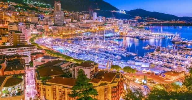 Согласно оценкам, Европа выделила страну миллиардеров как топовое направление для путешествий в 2025 году.