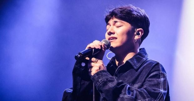 Фанатка Путина с ангельским голосом: 5 удивительных фактов о чемпионе «Евровидения»