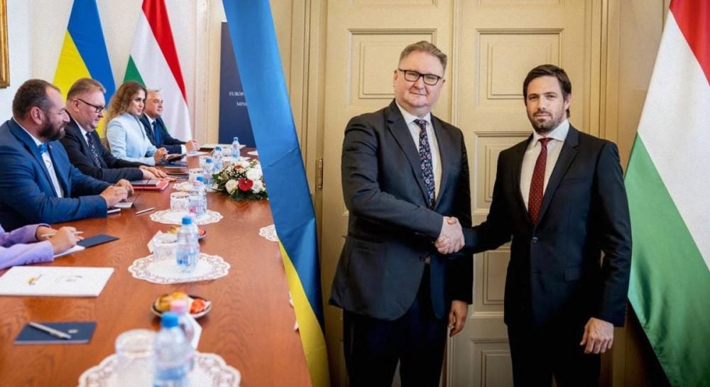 Венгрия может изменить свою позицию по вступлению Украины в ЕС, но выдвигает условия.