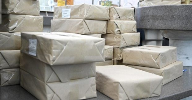 Европейские почтовые службы приостановили отправку посылок в США, согласно отчету Politico