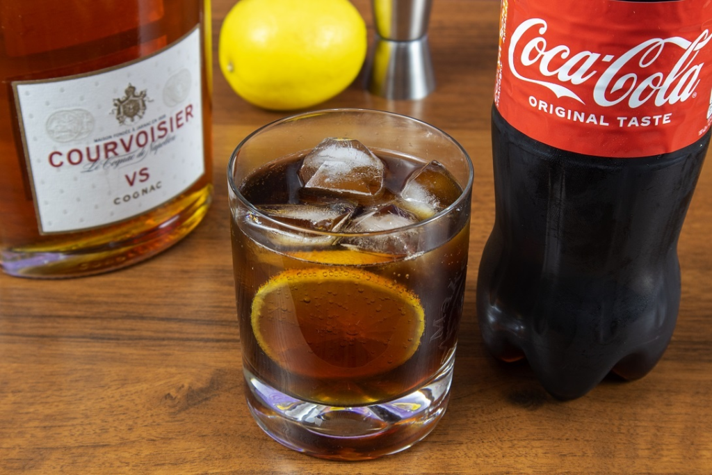 Чем лучше закусывать коньяк: шоколад или квашеная капуста