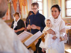 Крещение ребенка: полный гид по подготовке и проведению обряда