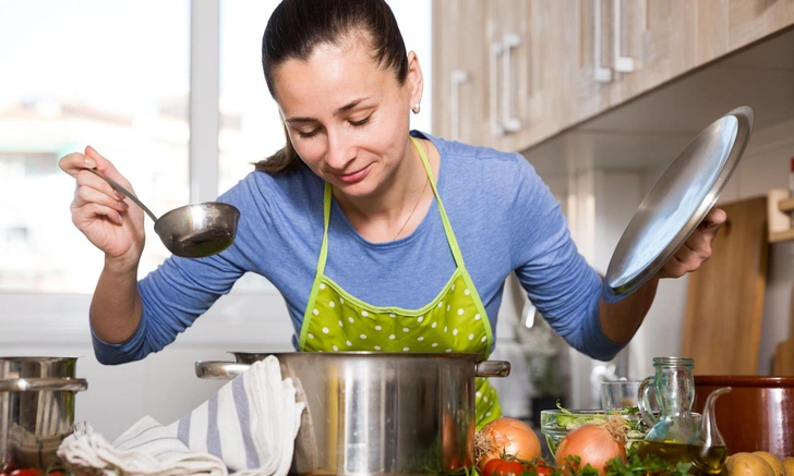 Почему нельзя оставлять ополаскиватель в кастрюле надолго