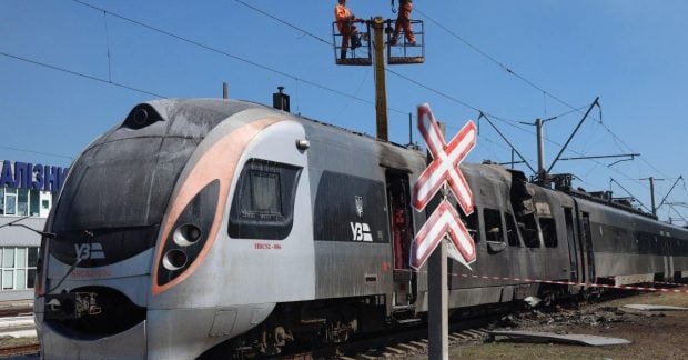 Россия каждую ночь атакует «Укрзализныцу», разрушая подстанции: в компании раскрылли цель ударов