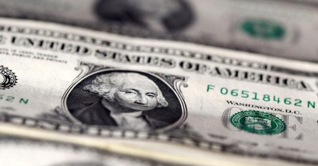 Курс доллара США растет на фоне экономических трудностей в Европе и Азии.