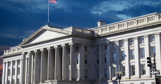 США объявляют о строгих санкциях в отношении «Роснефти» и «Лукойла»
