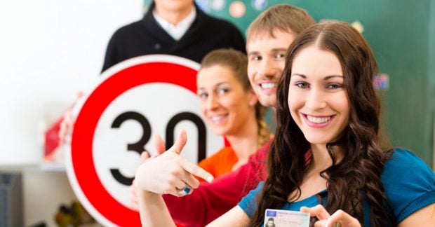 В Украине убирают документы об окончании курсов в автошколах: МВД анонсировало реформы В Украине убирают документы об окончании курсов в автошколах: МВД анонсировало реформы