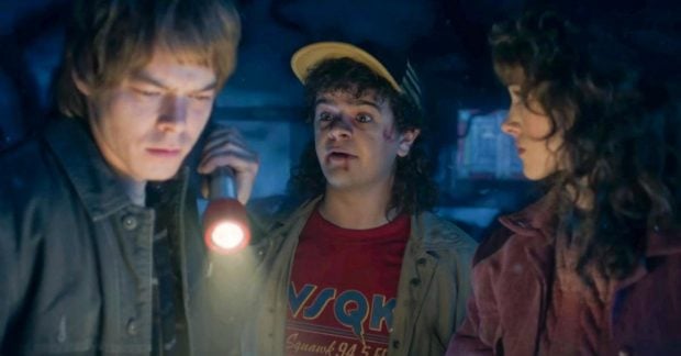 Netflix представил начало завершающего сезона «Очень странных дел»: критики в восторге Netflix представил начало завершающего сезона "Очень странных дел": критики в восторге