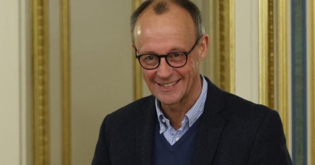 Мерц экстренно направился в Брюссель для обсуждения «кредитного вопроса» в контексте репараций для Украины Мерц экстренно направился в Брюссель для обсуждения "кредитного вопроса" в контексте репараций для Украины