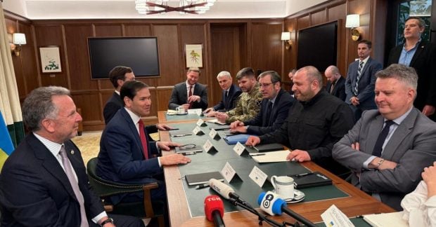 Украина ответила Трампу пошаговым планом по мирному урегулированию под давлением Украина ответила Трампу пошаговым планом по мирному урегулированию под давлением